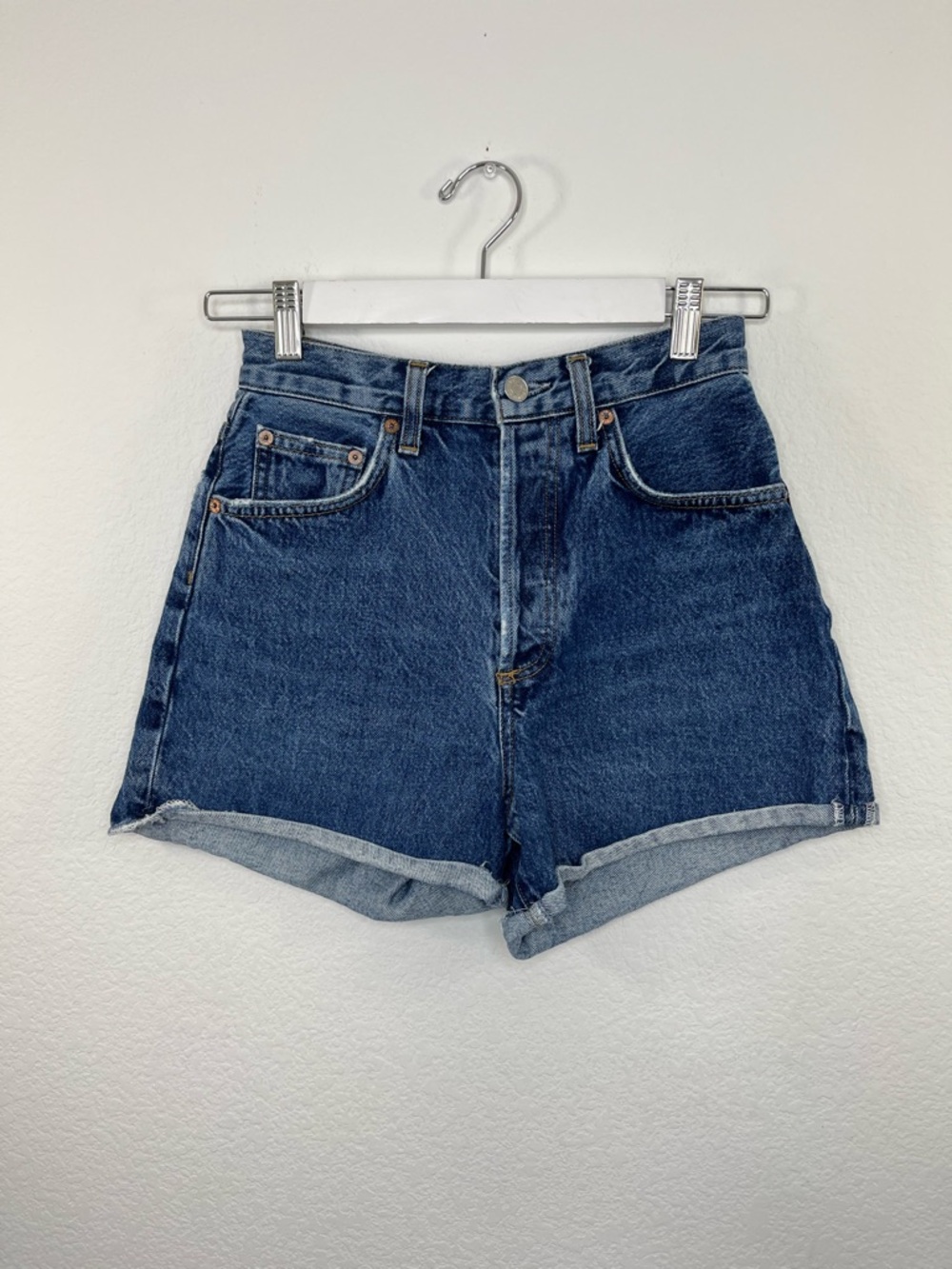 Agolde High-Waist Indigo Rolled-Hem Denim Shorts - Picture 2 of 9